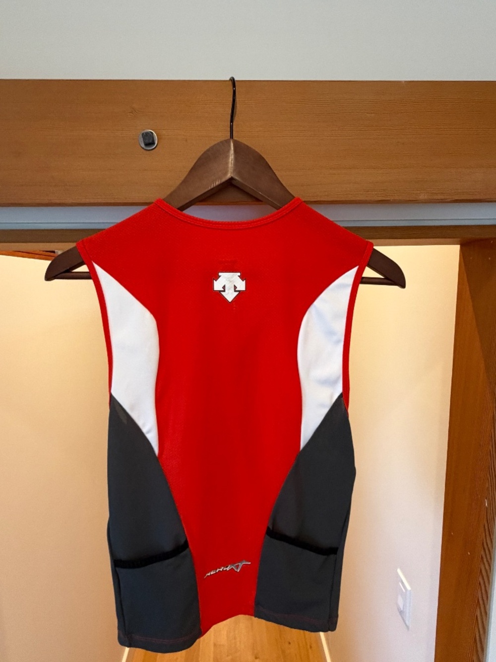 Descente Running Vest